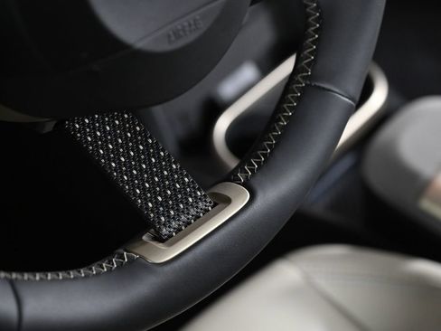 Used 2025 MINI Cooper 2-Door Hardtop image 14