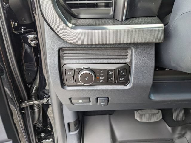 New 2026 Ford F250 Platinum AWD/4WD image 28