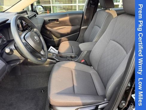 Used 2025 Toyota Corolla LE w/ LE Premium Package FWD image 16