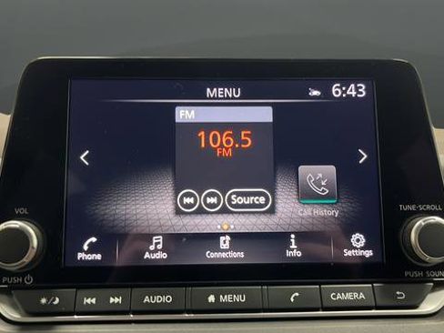 Used 2023 Nissan Rogue SV AWD/4WD image 14