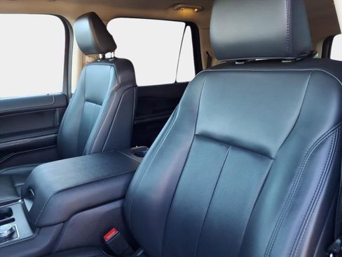 Used 2024 Ford Expedition Max XLT image 9