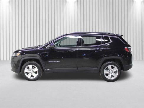 Used 2022 Jeep Compass Latitude image 7