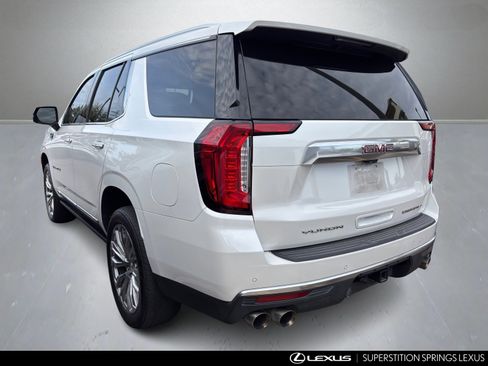 Used 2021 GMC Yukon Denali w/ Denali Premium Package image 4