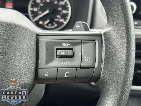 Used 2025 Nissan Rogue S AWD/4WD image 23