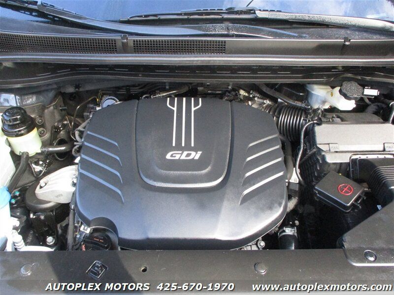 Used 2016 Kia Sedona LX w/ LX Essentials Premium Package FWD image 19
