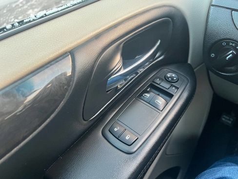 Used 2015 Dodge Grand Caravan SE w/ Quick Order Package 29E SE image 15