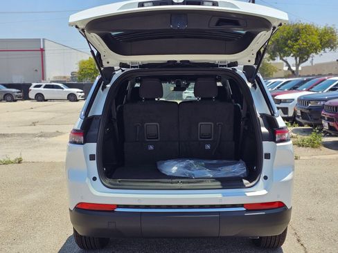 New 2026 Jeep Grand Cherokee L Laredo RWD image 8