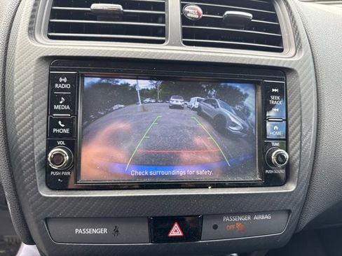 Used 2020 Mitsubishi Outlander Sport ES AWD/4WD image 13