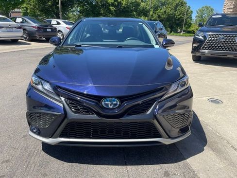 Used 2022 Toyota Camry XSE w/ Navigation Upgrade Package FWD image 8