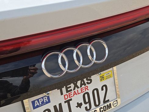 Used 2022 Audi RS Q8 image 12