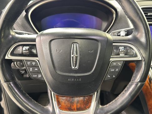 Used 2020 Lincoln Nautilus Reserve w/ Equipment Group 201A FWD image 12