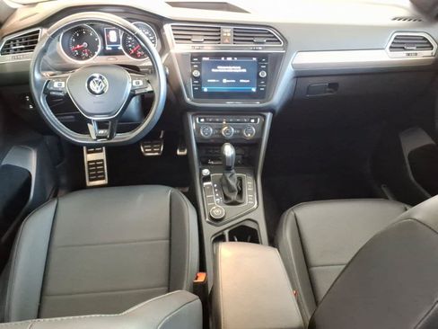 Used 2020 Volkswagen Tiguan SE R-Line w/ 3rd Row Seat Package AWD/4WD image 15