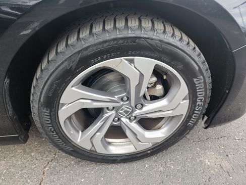 Used 2019 Honda Accord EX image 29