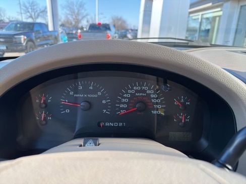 Used 2006 Ford F150 XLT image 14