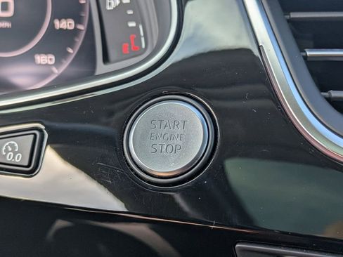 Used 2018 Audi Q7 3.0T Prestige image 20