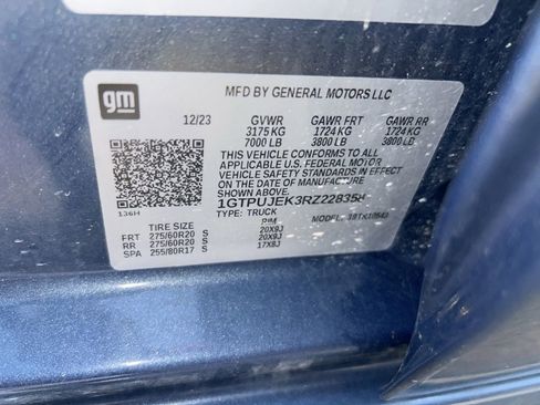 Used 2024 GMC Sierra 1500 Elevation AWD/4WD image 6