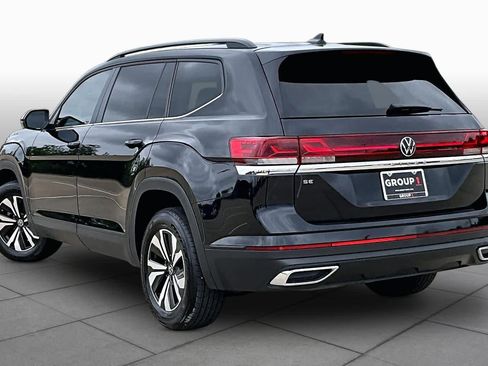 Used 2024 Volkswagen Atlas SE image 12