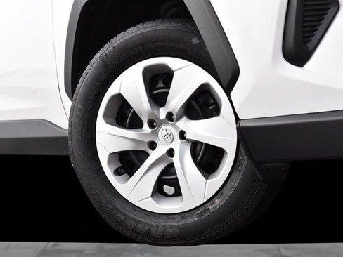 Used 2024 Toyota RAV4 LE image 3