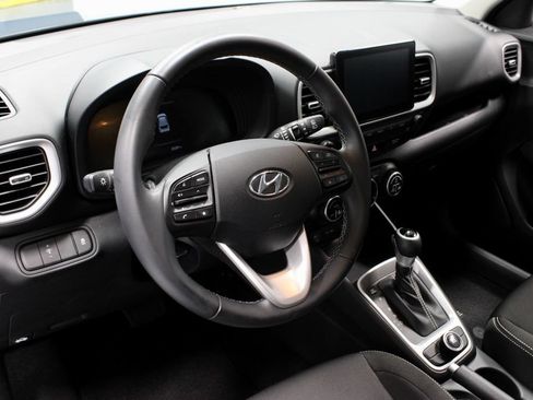 Certified 2024 Hyundai Venue SEL FWD image 25