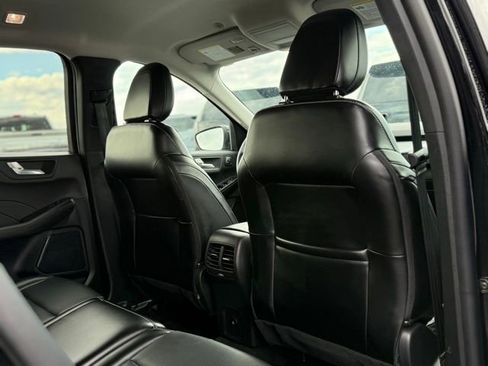 Used 2024 Ford Escape Platinum image 22