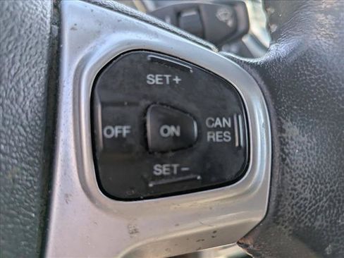Used 2015 Ford Fiesta SE FWD image 11