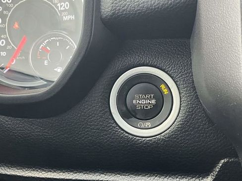 Used 2021 RAM 1500 Big Horn image 33