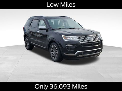 Used 2019 Ford Explorer Platinum image 2