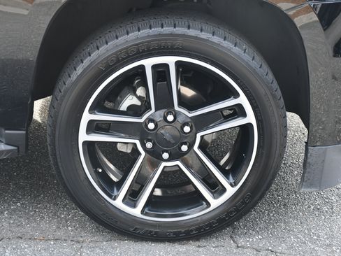 Used 2017 Chevrolet Tahoe LT image 22