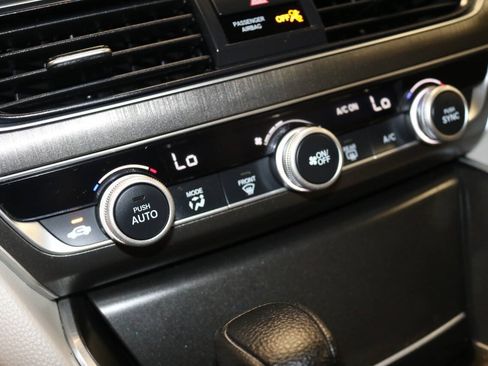Used 2022 Honda Accord LX image 28