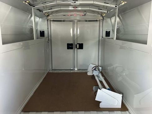 New 2025 Chevrolet Express 3500 Work Van w/ Power Convenience Package image 28