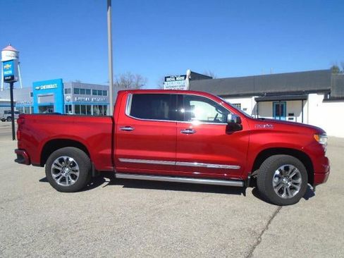 Certified 2024 Chevrolet Silverado 1500 High Country w/ Technology Package AWD/4WD image 5