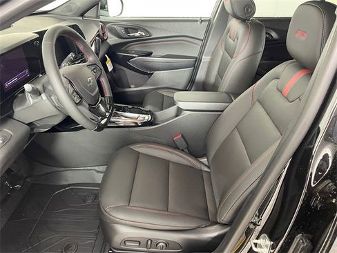 New 2026 Chevrolet Trax RS w/ Sunroof Package image 2