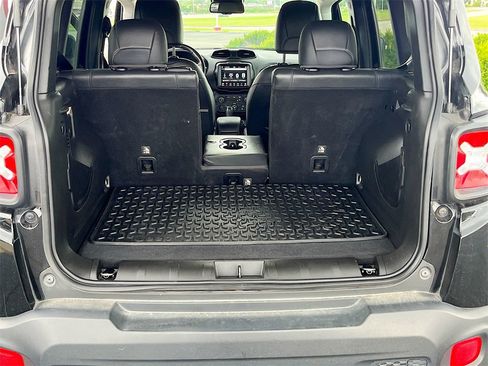Used 2022 Jeep Renegade Limited image 26