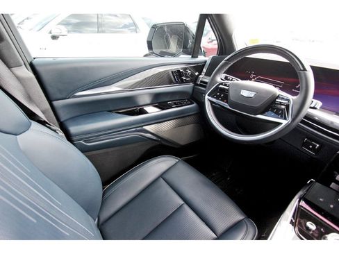 Used 2025 Cadillac Escalade IQ Sport 2 image 8