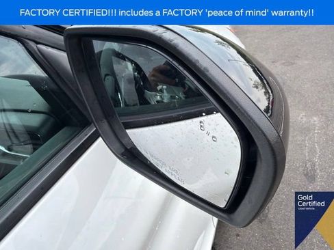 Used 2023 Ford Explorer XLT w/ Equipment Group 202A AWD/4WD image 8