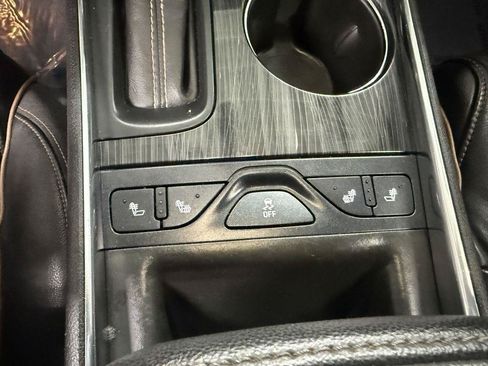 Used 2019 Chevrolet Impala Premier FWD image 20