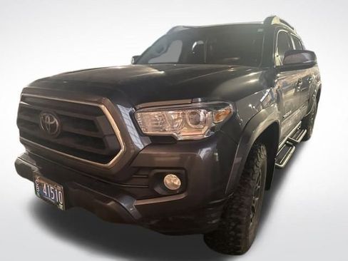 Used 2022 Toyota Tacoma SR5 image 5