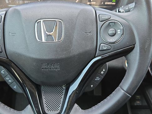 Used 2021 Honda HR-V EX-L image 22