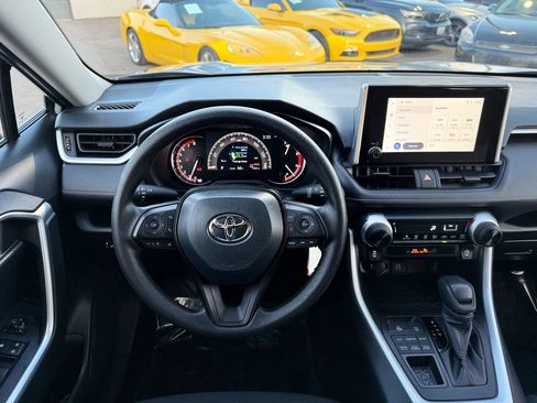 Used 2025 Toyota RAV4 LE AWD/4WD image 25