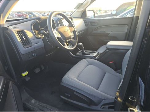 Used 2021 Chevrolet Colorado W/T w/ WT Convenience Package image 10