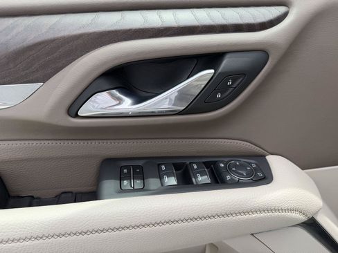 Used 2024 GMC Yukon XL Denali RWD image 36