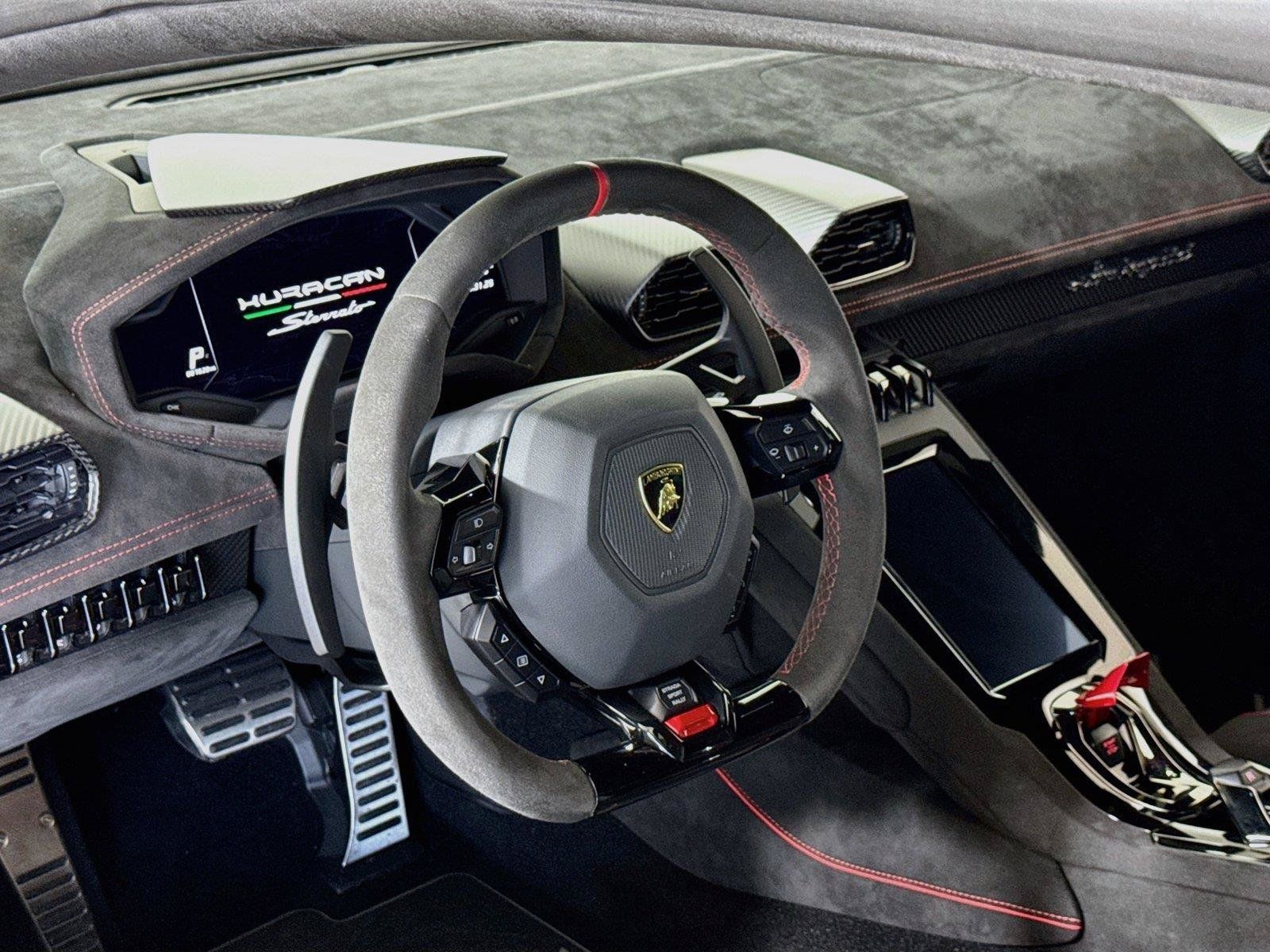 Used 2023 Lamborghini Huracan Sterrato AWD/4WD image 16