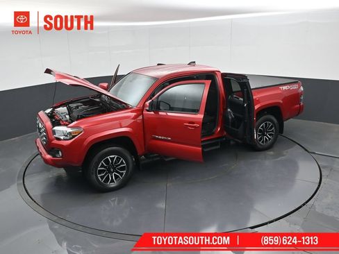 Used 2022 Toyota Tacoma TRD Sport AWD/4WD image 50