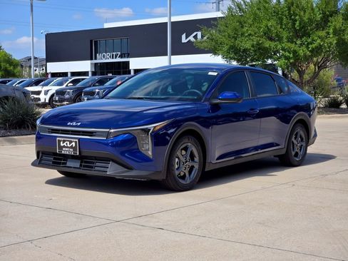 New 2026 Kia K4 FWD image 2