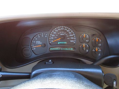 Used 2004 Chevrolet Silverado 1500 4x4 Crew Cab w/ Z71 Convenience Package 2 image 13