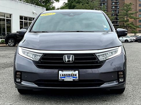 Used 2023 Honda Odyssey Touring image 3