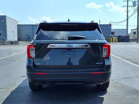 Certified 2023 Ford Explorer XLT image 7