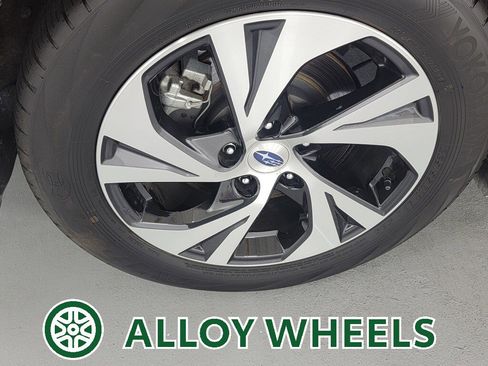 Used 2025 Subaru Legacy Premium image 12