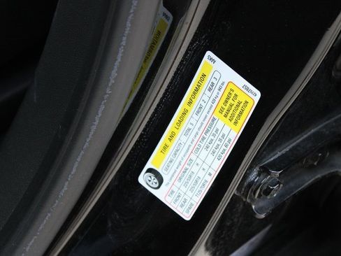 Used 2022 Buick Encore GX Essence w/ Experience Buick Package image 32