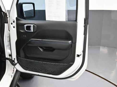 Used 2022 Jeep Wrangler Unlimited Rubicon 4xe w/ Dual Top Group image 36